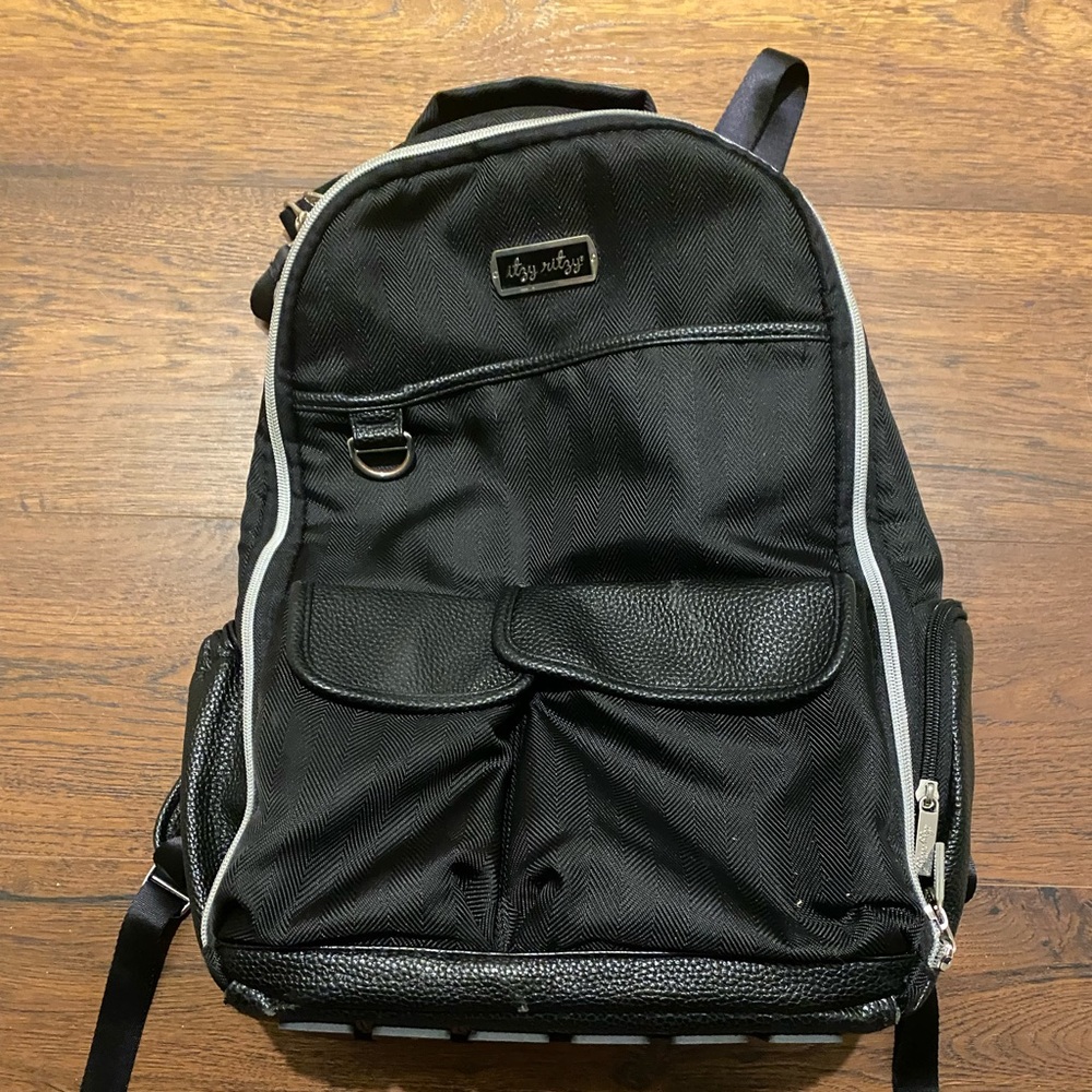 Itzy Ritzy boss bag